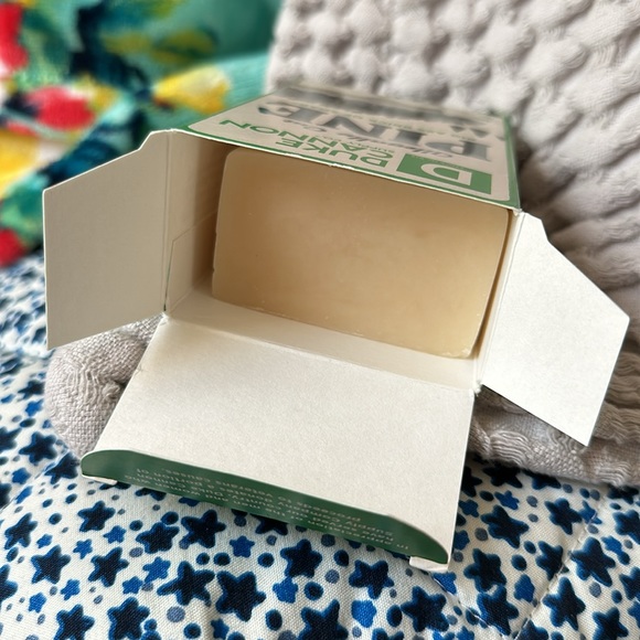 Duke Cannon supply Co. ILLEGALLY cut Pine big ass brick of soap BAR SOAP NEW🌲 - Picture 6 of 6